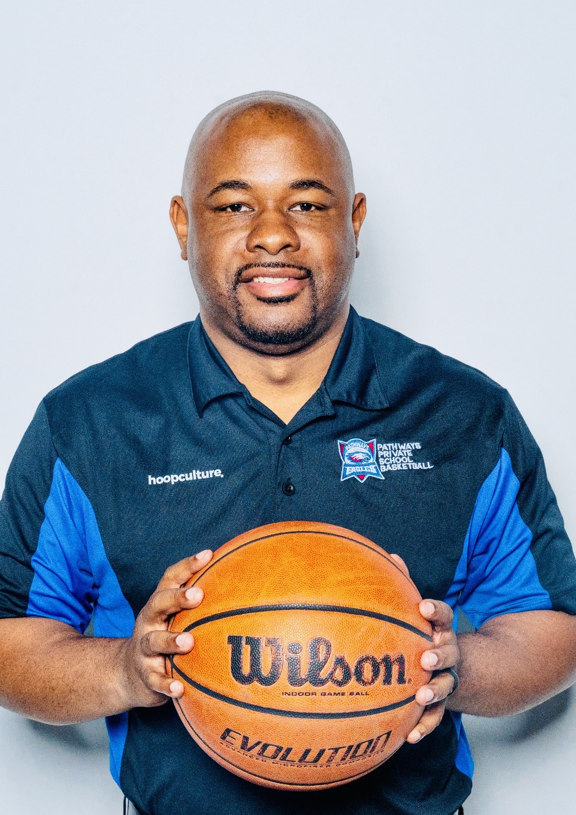 Jonathan Thomas Headshot
